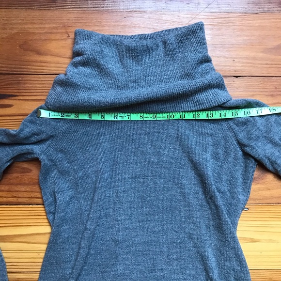 Hampshire Studio Gray Sweater, EUC, M - Picture 6 of 13